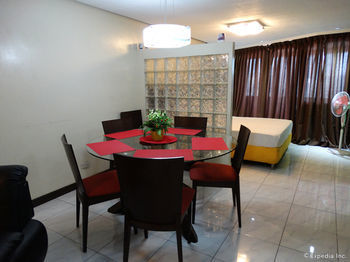 Aparthotel Manila Bay Serviced Apartments