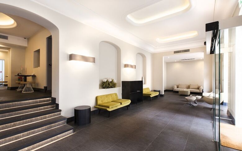 Hotel The Republic