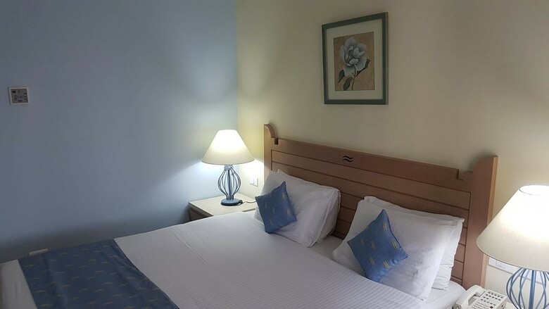 Hotel Royal Lagoons Resort & Aqua Park