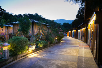 Hotel Grand Orchid Villa Resort