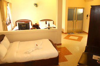 Hotel Nang Hon Rom Resort