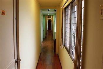 Pha Le Hotel