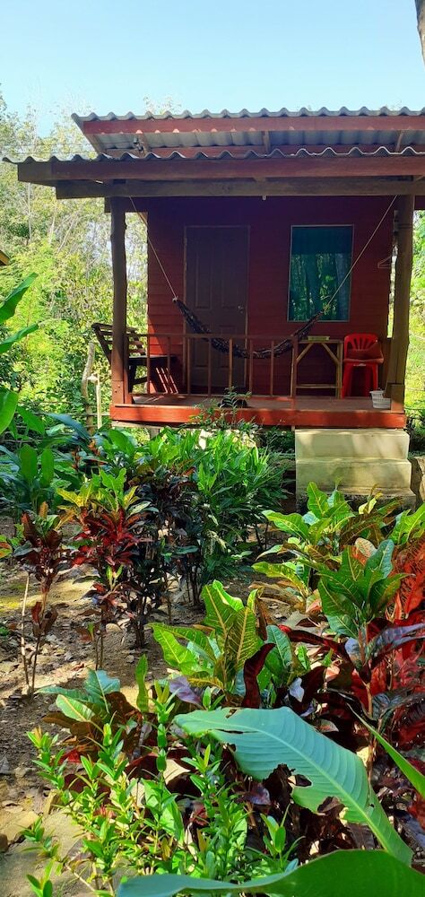 Hotel Lanta Maikeaw Bungalow