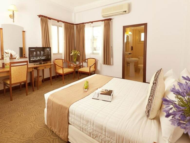 Liberty Hotel Saigon Parkview