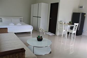 Aparthotel Away Beach Village Resort Pranburi