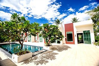 Aparthotel Away Beach Village Resort Pranburi