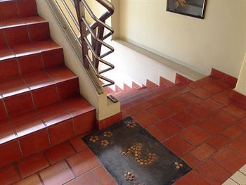 Hotel Yanadin Serviced Apartment
