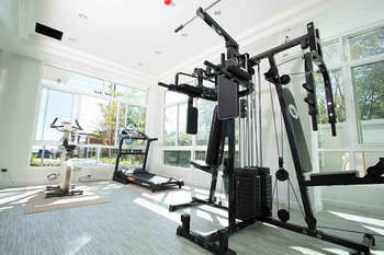 Aparthotel Bbg Seaside Luxurious Service Apartment