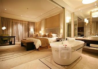 Landison Hotel Xinchang