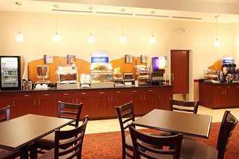 Hotel Comfort Suites Central