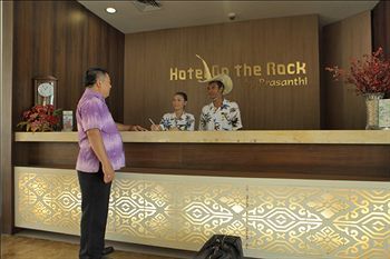 Hotel On The Rock