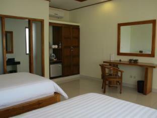 Puri Sari Beach Hotel