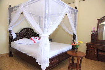Hotel Rising Star Beach Resort Amed