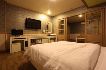 Ks Hotel