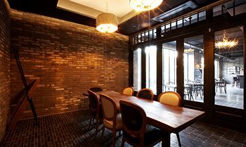Lee Design Hotel