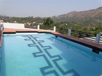 Hotel Sunrise Hill Resort
