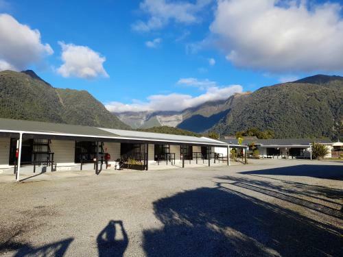 Lake Matheson Motel