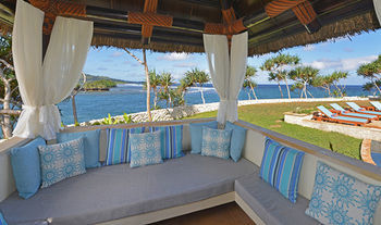 Villa Wavi Island Resort
