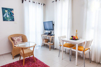 Dinami Holiday Apartments