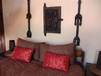 Posada Caprivi Houseboat Safari Lodge