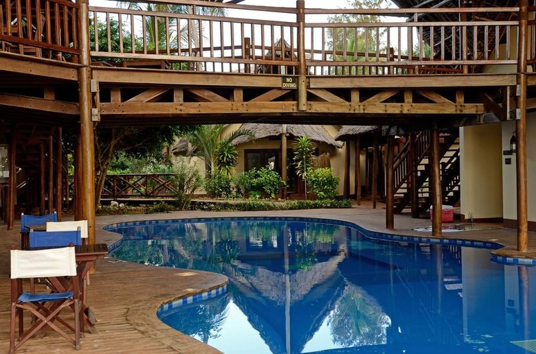 Azanzi Beach Hotel