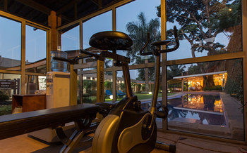 Hotel Humura Resort