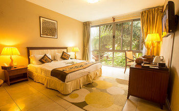 Hotel Humura Resort