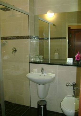 Bronte Hotel