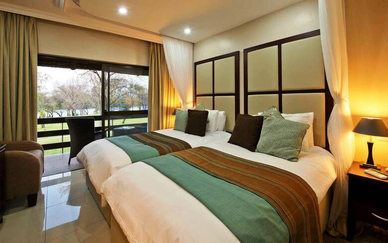 Hotel A'zambezi River Lodge