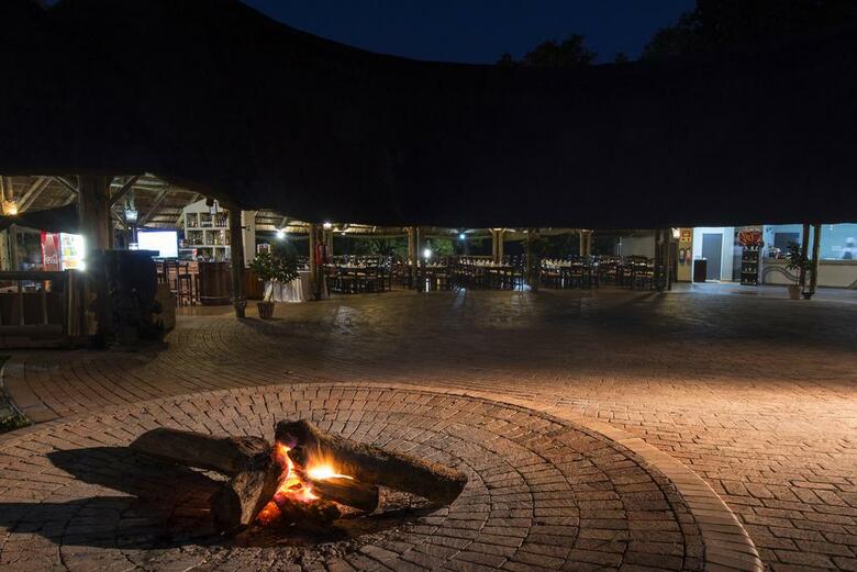 Hotel A'zambezi River Lodge