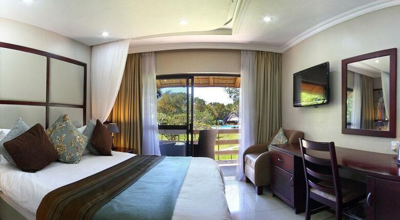 Hotel A'zambezi River Lodge