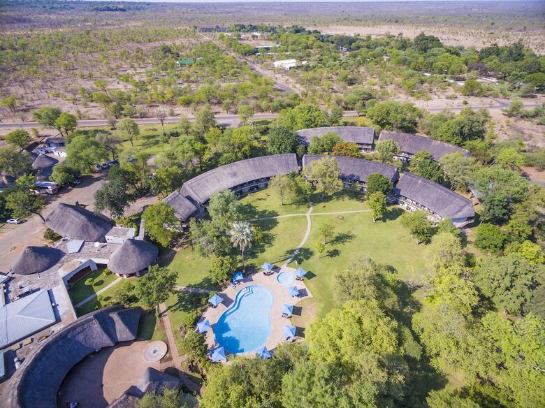 Hotel A'zambezi River Lodge