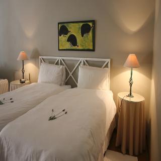 Hotel Albourne Guest House