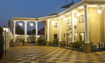 Hotel Sonant Court