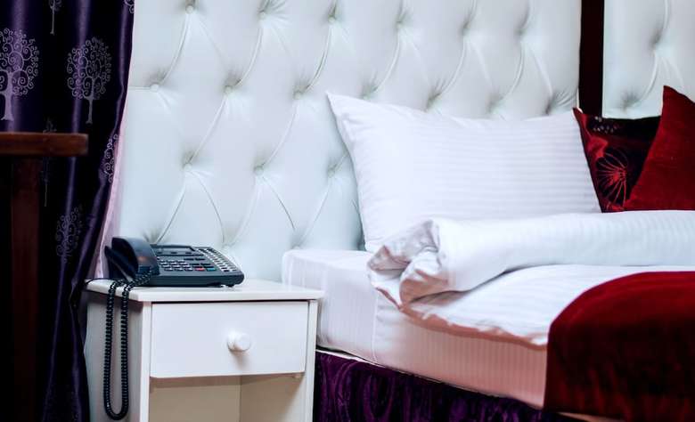 Hotel Karen Inn And Suites