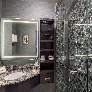 Applause Hotel Calgary Airport