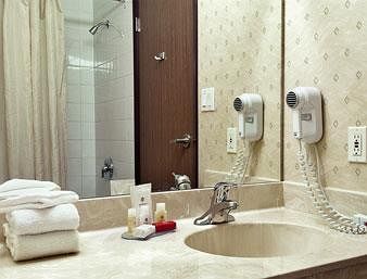 Hotel Ramada Clairmont/grande Prairie