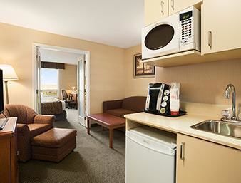Hotel Ramada Clairmont/grande Prairie