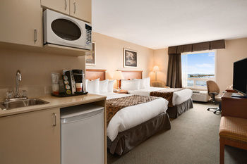 Hotel Ramada Clairmont/grande Prairie