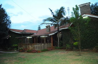 Hotel Bush House And Camp