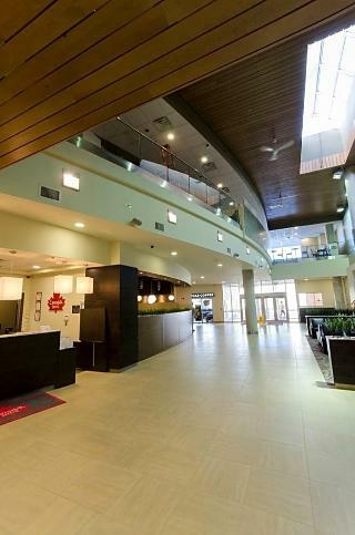 Hotel Canad Inns Destination Centre Health Sciences Centre