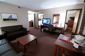 Hotel Canad Inns Destination Centre Fort Garry
