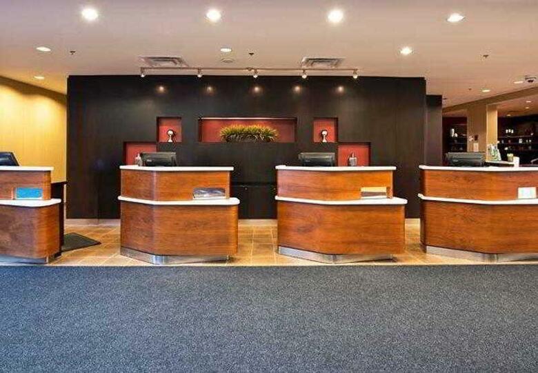 Hotel Courtyard By Marriott Ottawa East