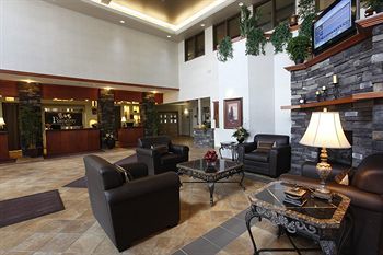 Pomeroy Inn & Suites Hotel