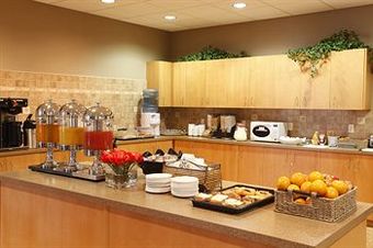 Pomeroy Inn & Suites Hotel