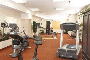 Pomeroy Inn & Suites Hotel