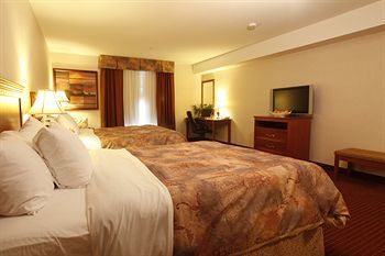 Pomeroy Inn & Suites Hotel
