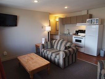 West Coast Motel