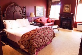 Aparthotel Riverbend Inn And Vineyard