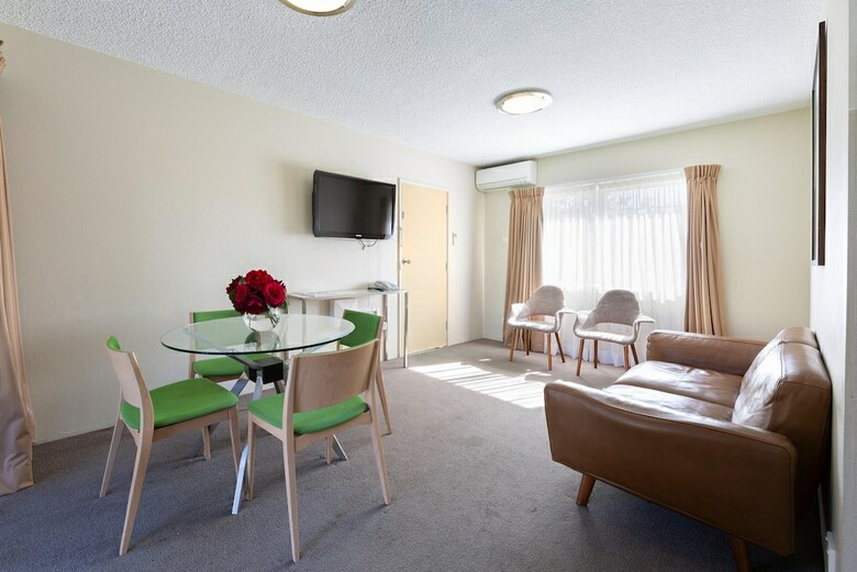 Forrest Hotel & Apartments